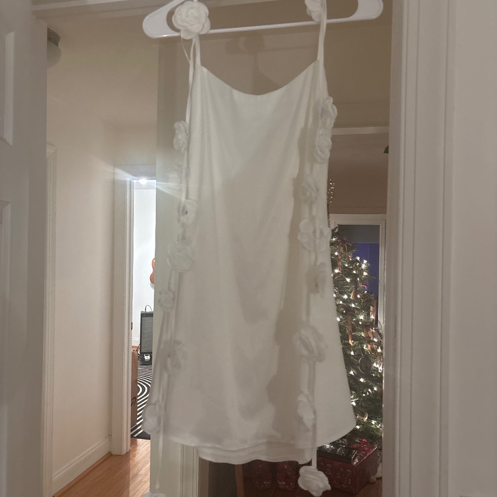 White rose strap dress